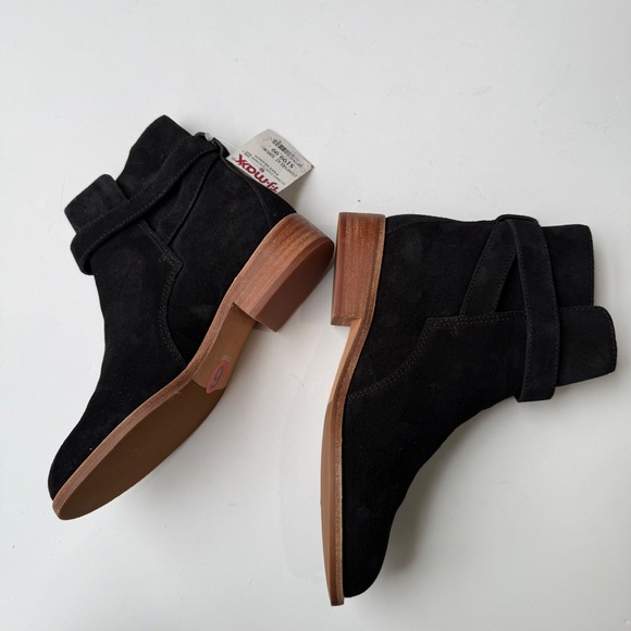 TORY BURCH New Womens 6 Brooke Black Suede Gold Pull On Ankle Booties ON1 - Picture 2 of 6